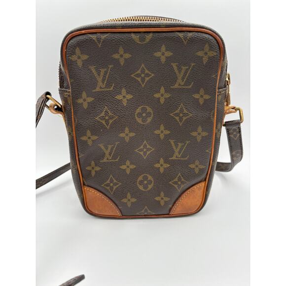 LOUIS VUITTON Vintage Amazon Crossbody Bag Repaired - Picture 2 of 16